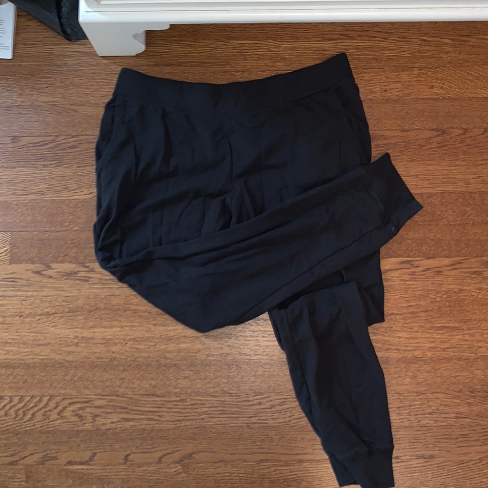 Hanes Black sweatpants